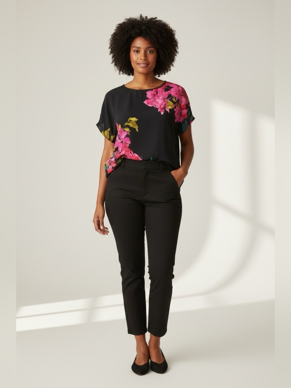Rafaella Black Floral Short-Sleeve Women's Top - Pink Floral Print L